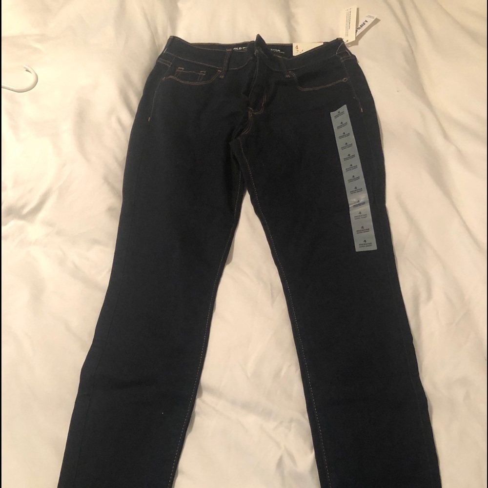 Old navy mid rise super skinny jeans